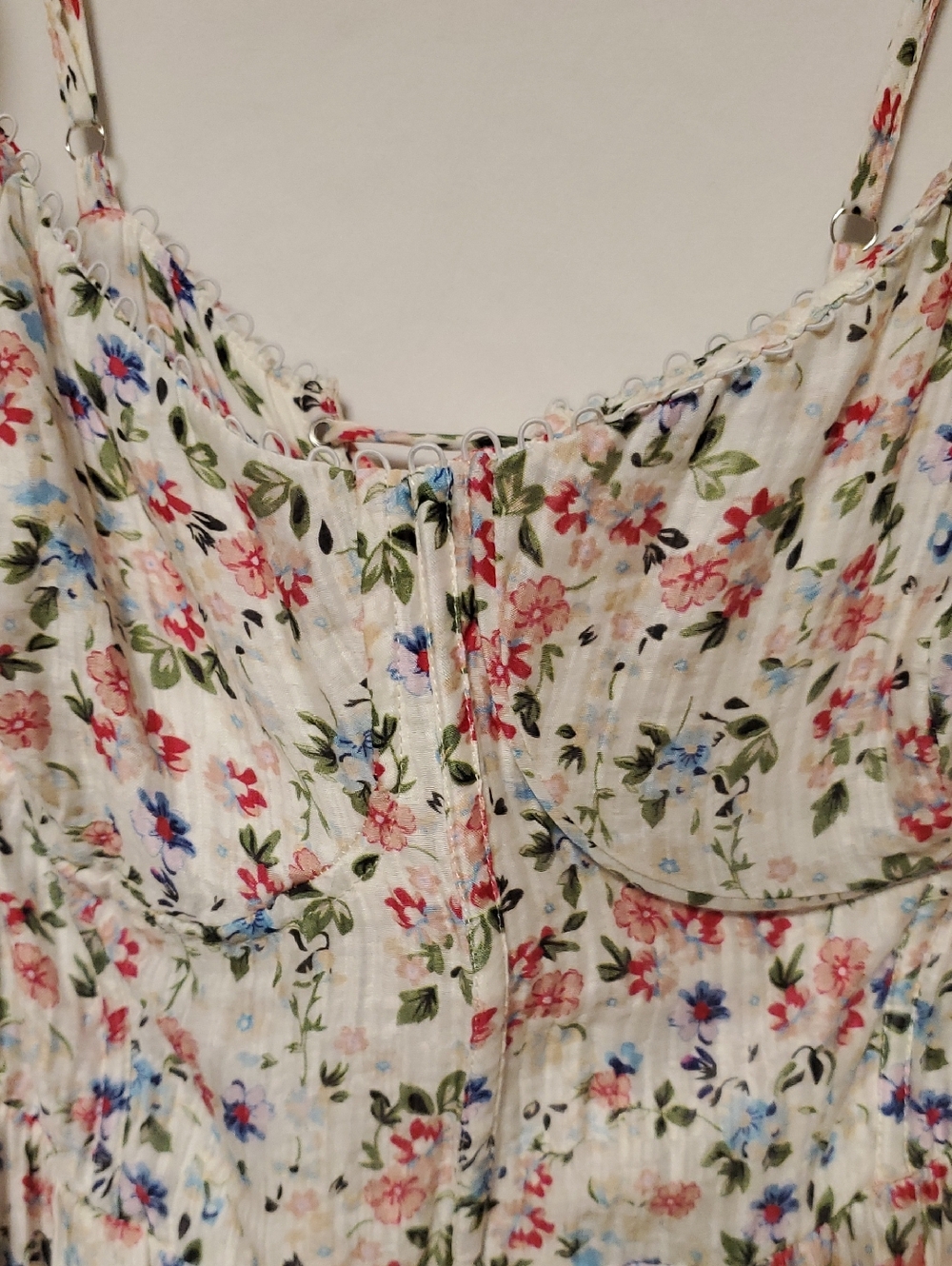 ASTR Cream Floral Maxi Dress With Ruffle Straps And Boning - Picture 3 of 6